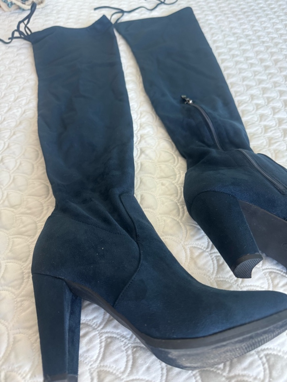 Women's Black Suede Knee-High Block Heel Boots